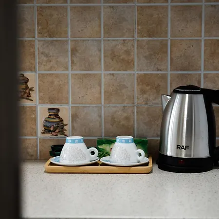 Paro's Daily * Gjirokastër